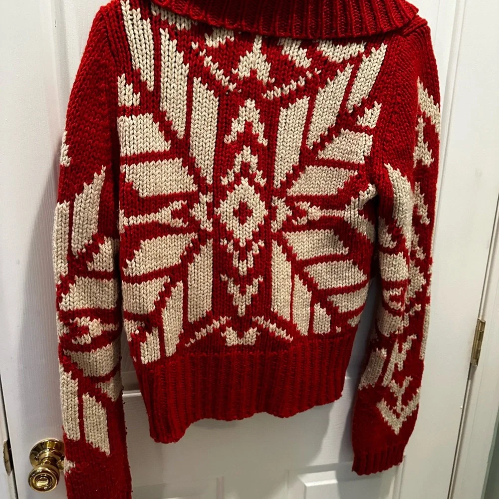 Vintage American Eagle Outfitters Red and Cream Cardigan - Picture 2 of 5